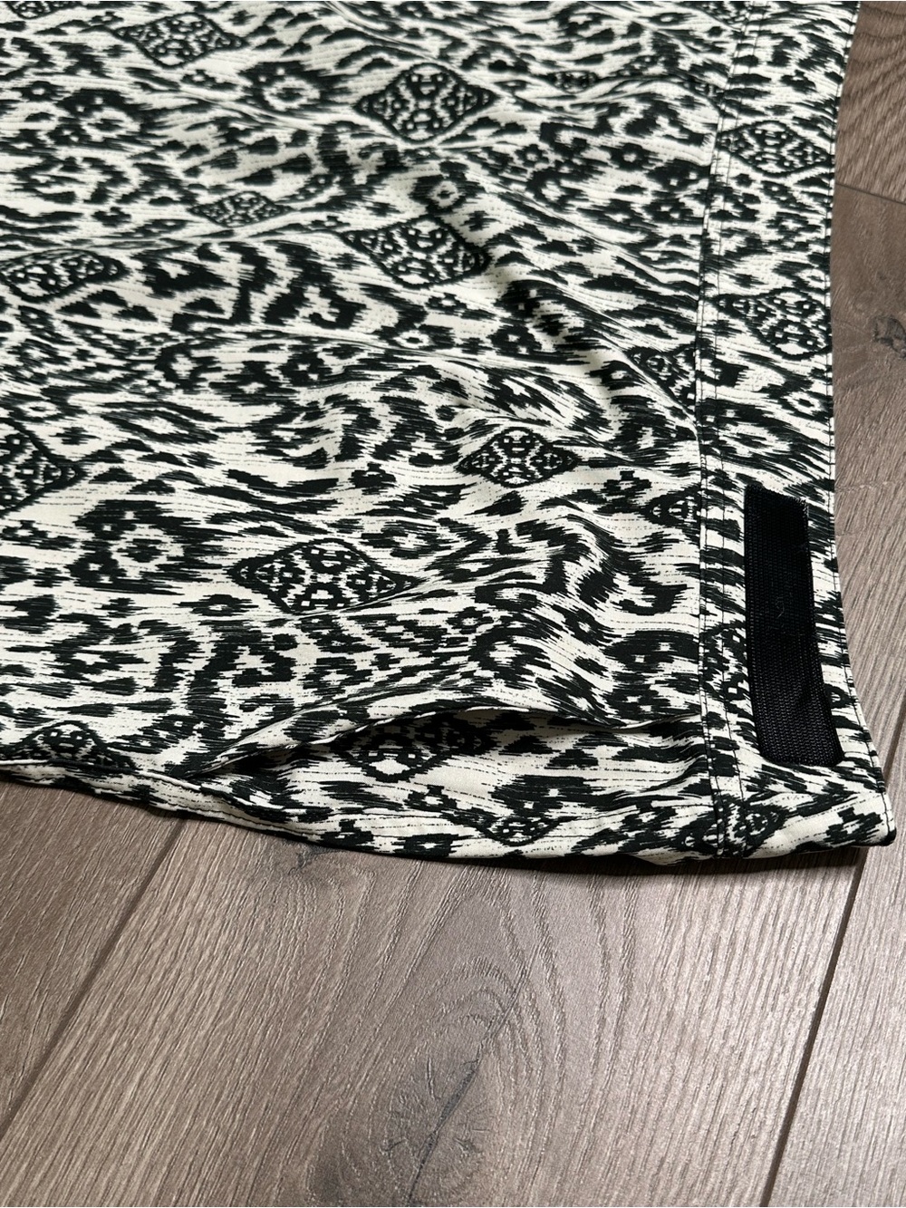 RipSkirt Hawaii Ikat Print Swim Cover Up Wrap Skirt Black Tan Length 3 Size XL - Picture 5 of 12